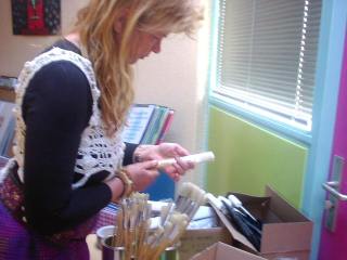 02 20040522 Emeke Zoektpenselenuit