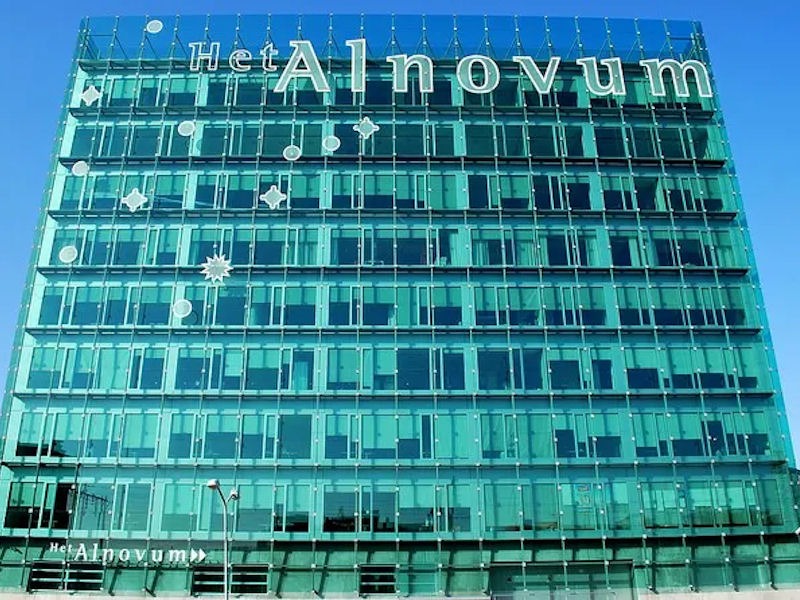 Cultuurdebat 2001 in het Alnovum in Almere